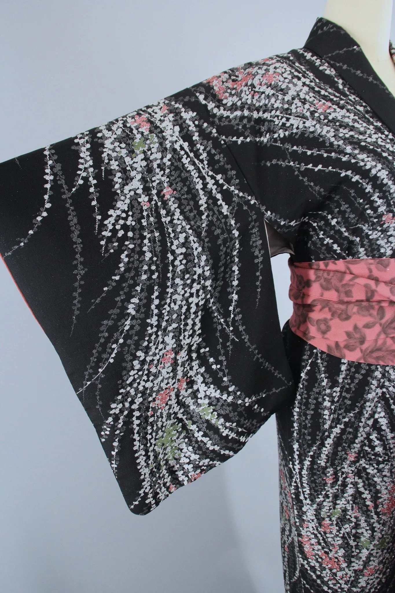 1940s Vintage Silk Kimono Robe / Black Silver Urushi Embroidery