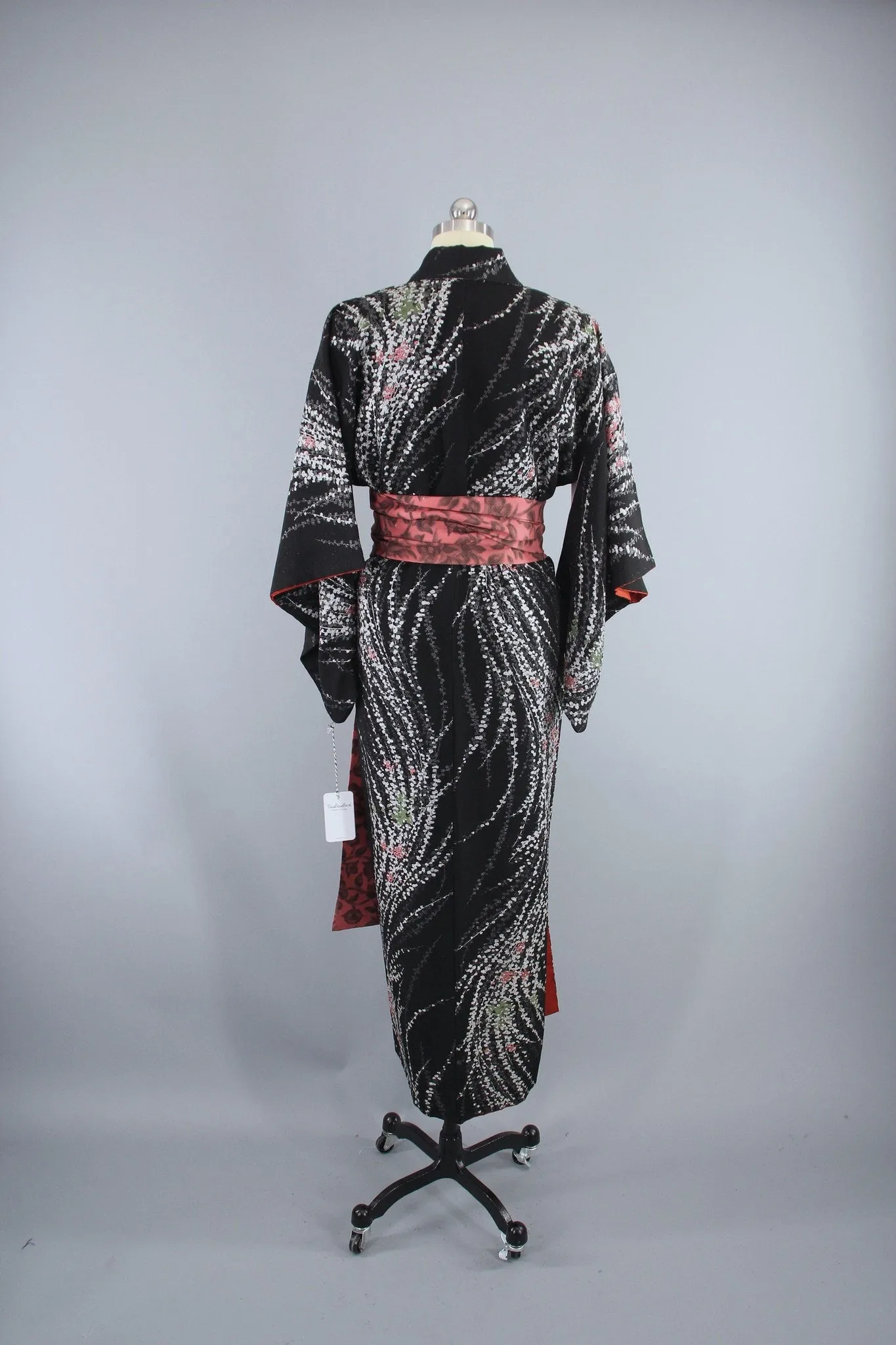 1940s Vintage Silk Kimono Robe / Black Silver Urushi Embroidery