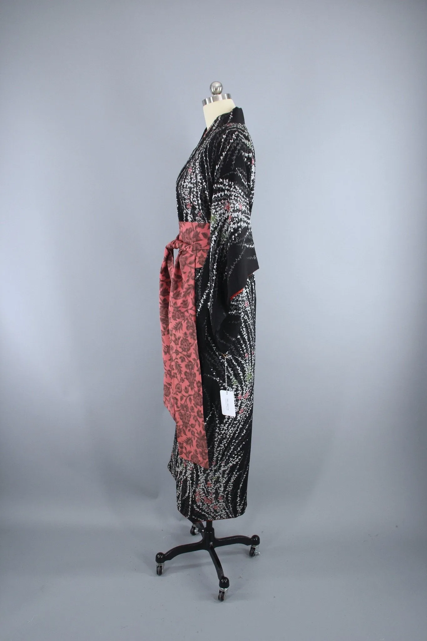 1940s Vintage Silk Kimono Robe / Black Silver Urushi Embroidery