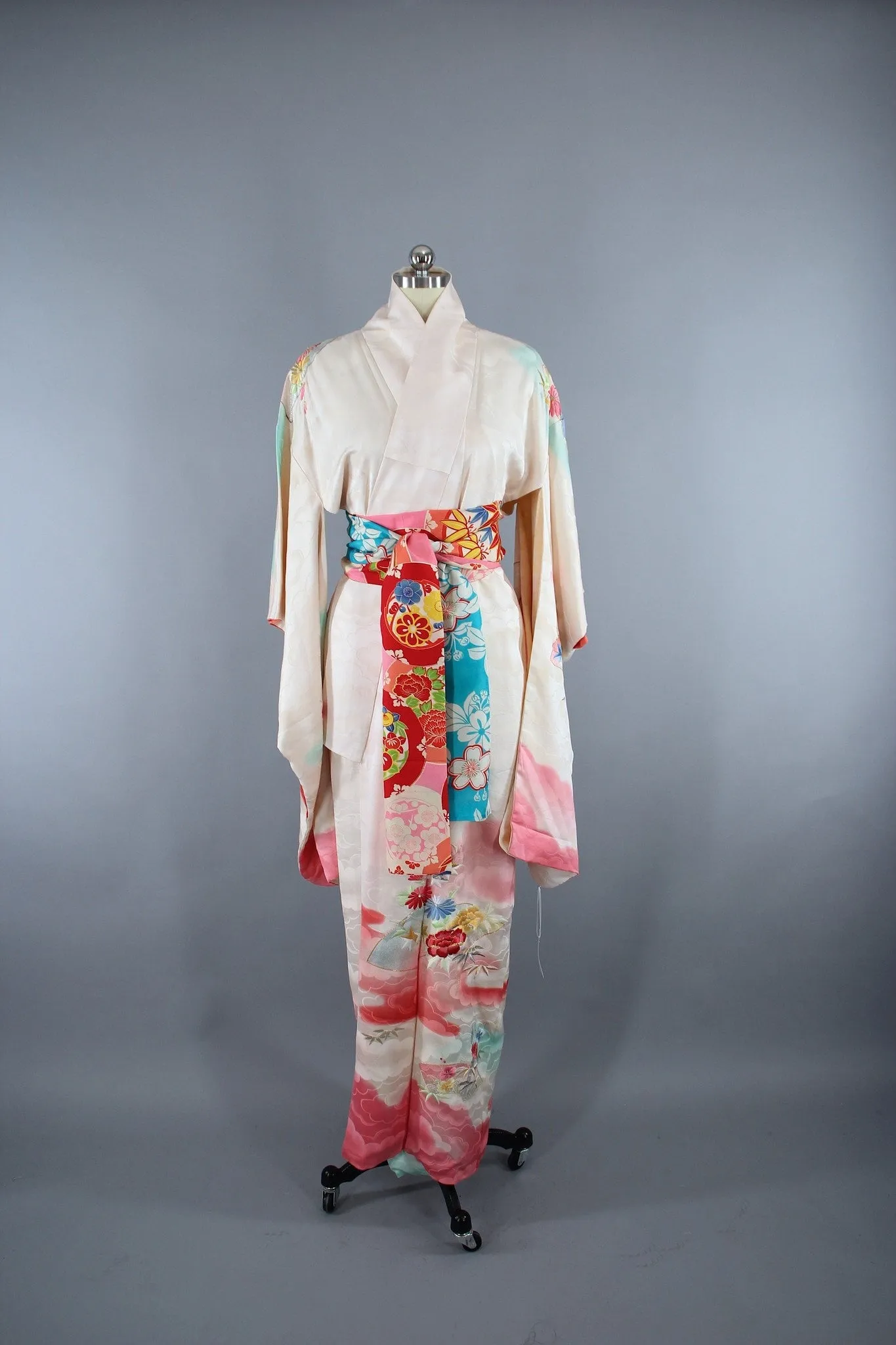 1960s Vintage Silk Kimono Robe Furisode in White Ombre Pink Clouds with Floral Embroidery