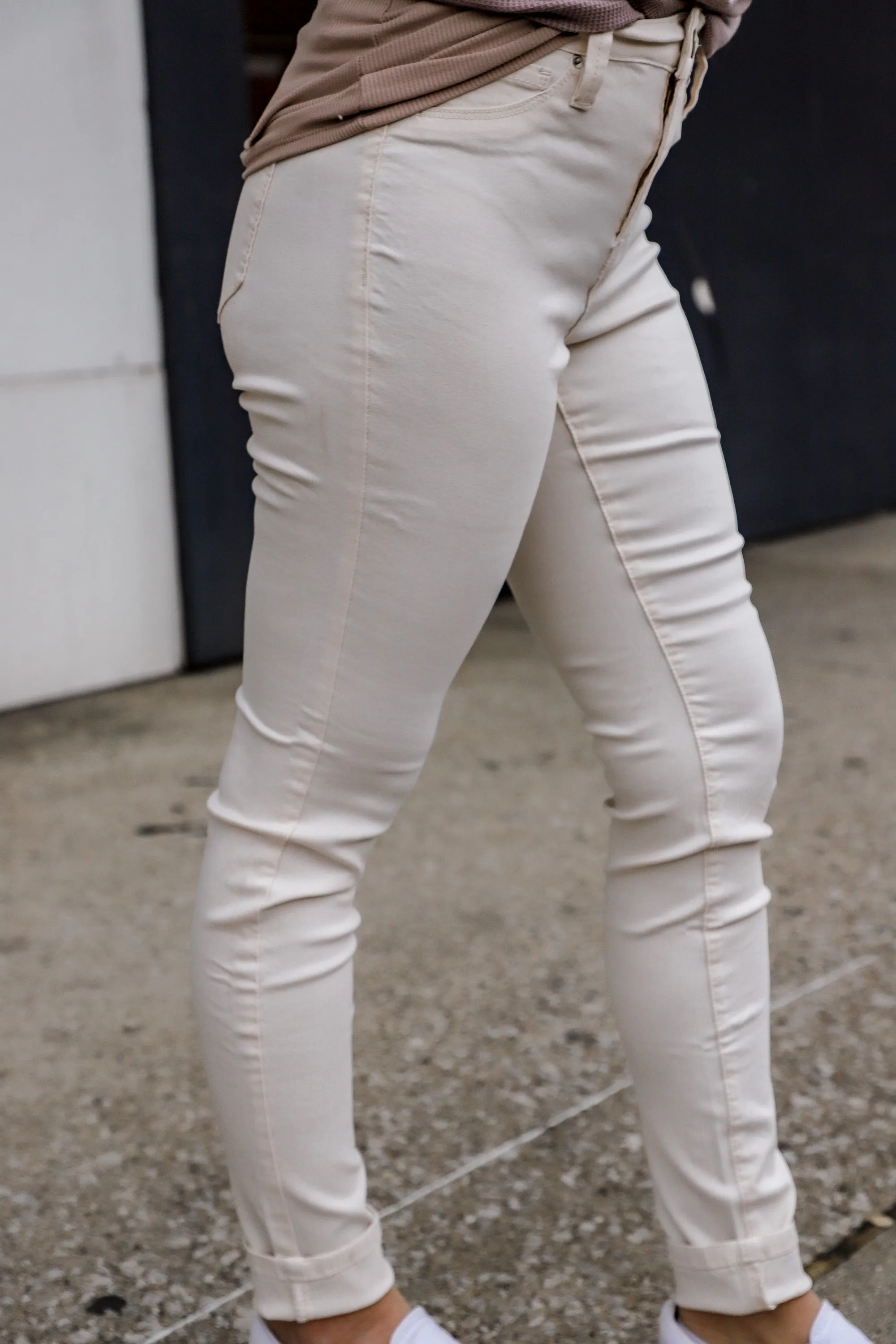 Denise Cream Skinny Jegging Pants