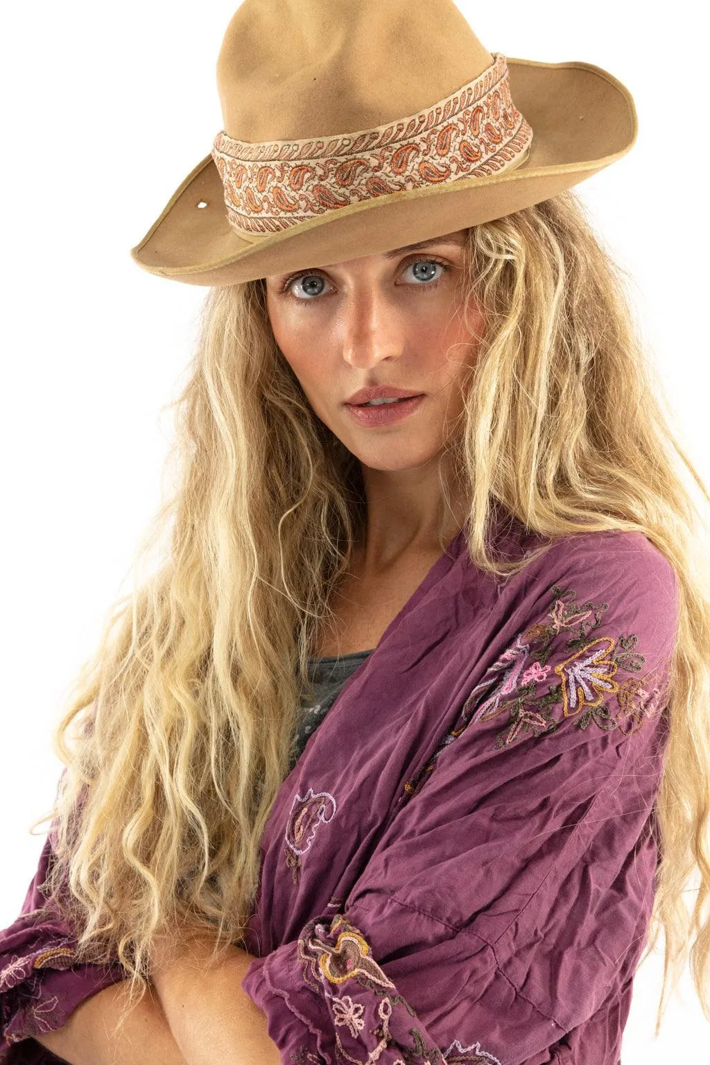 Embroidered Belinay Kimono