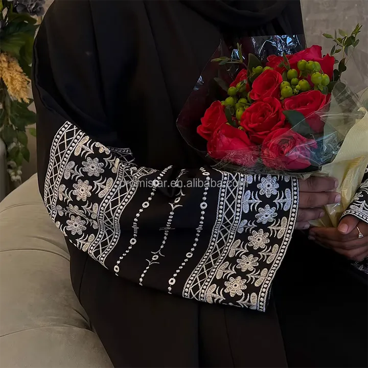 PROMISTAR Oversized Embroidered-عباية بروميستار كبيرة